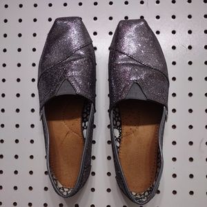 Tom's Gray Sparkle Shoes, Size 10W